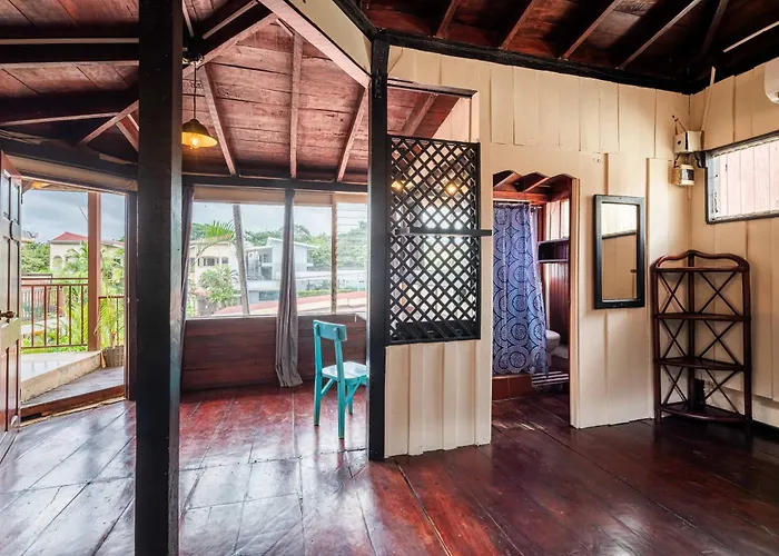 Hostel La Botella de Leche - Tamarindo